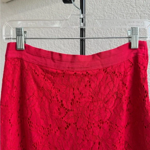 H&M Red Lace Pencil Skirt - Picture 3 of 11